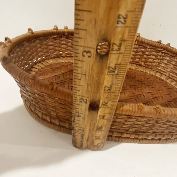 Vintage Basket Small Oval Woven Trinket Display - Picture 9 of 10